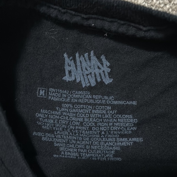 Vintage Skull Graphic Tee - Picture 2 of 3